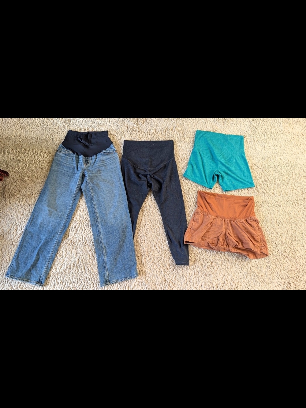 Old Navy Maternity Bundle - Pants, Leggings, Shorts, S/M